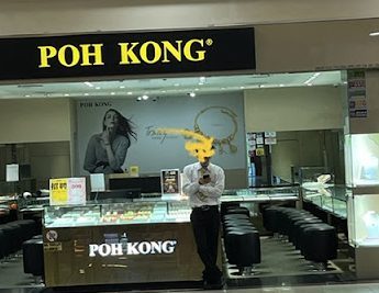 poh kong aeon taman university