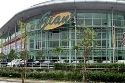 poh kong giant kinrara